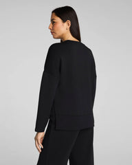 SPANX AirEssentials® Crewneck Long Sleeve Top | Very Black