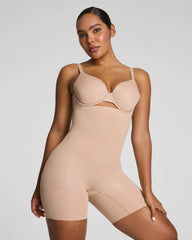 SPANXsculpt® GoFigure High-Waisted Mid-Thigh Short | Chai