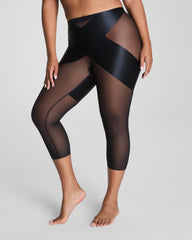 SPANXshape® Satin-X™ Capri | Very Black