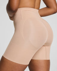 SPANXsculpt® GoFigure Mid-Thigh Short | Chai