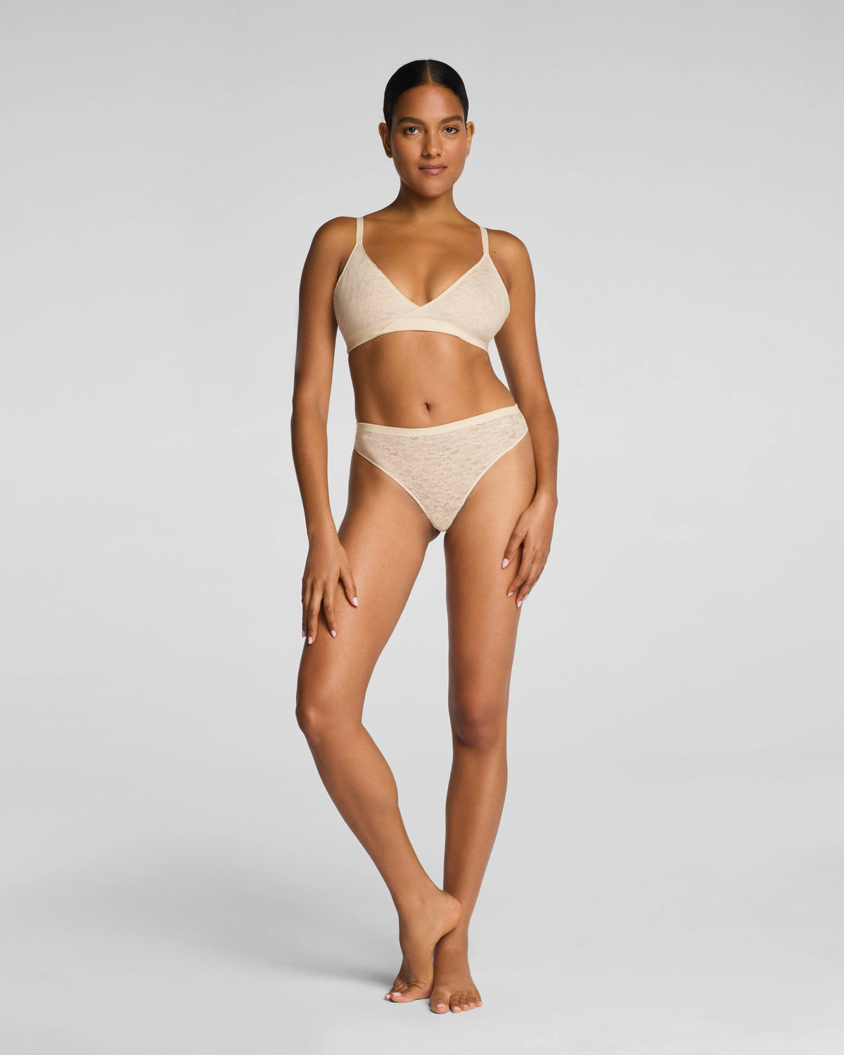 SPANXsupersmooth® Day to Date Night Lace Thong | Toasted Coconut