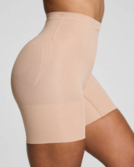 SPANXsculpt® GoFigure Mid-Thigh Short | Chai
