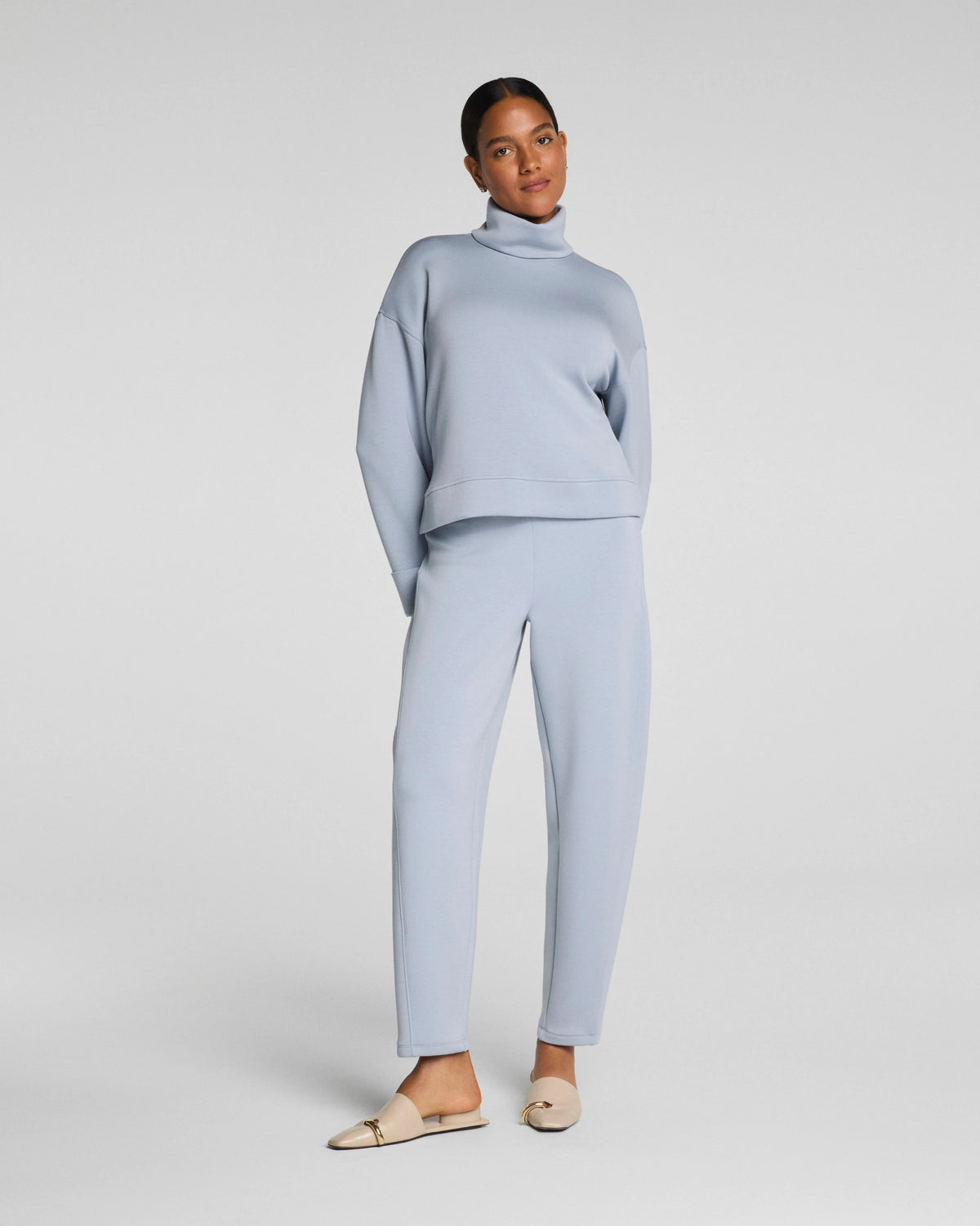 SPANX AirEssentials® Barrel Leg Pant | Himalayan Cloud