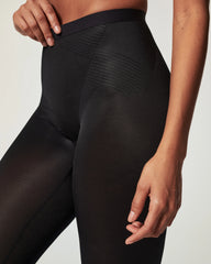 SPANXshape® Invisible Capri | Very Black