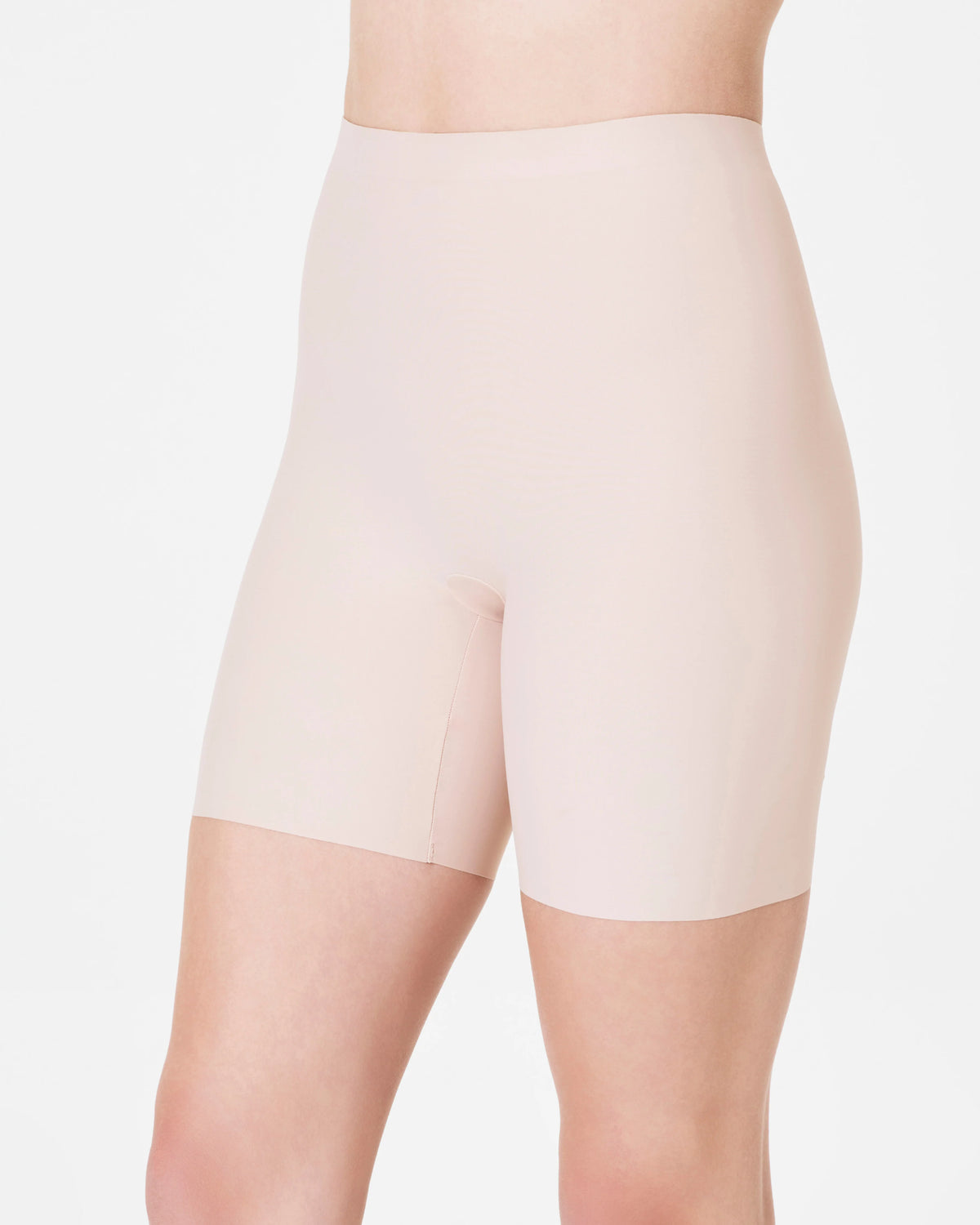 SPANXsupersmooth® Essential Mid-Thigh Short