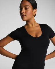 SPANXsmooth® Jersey V-Neck Tee | Classic Black