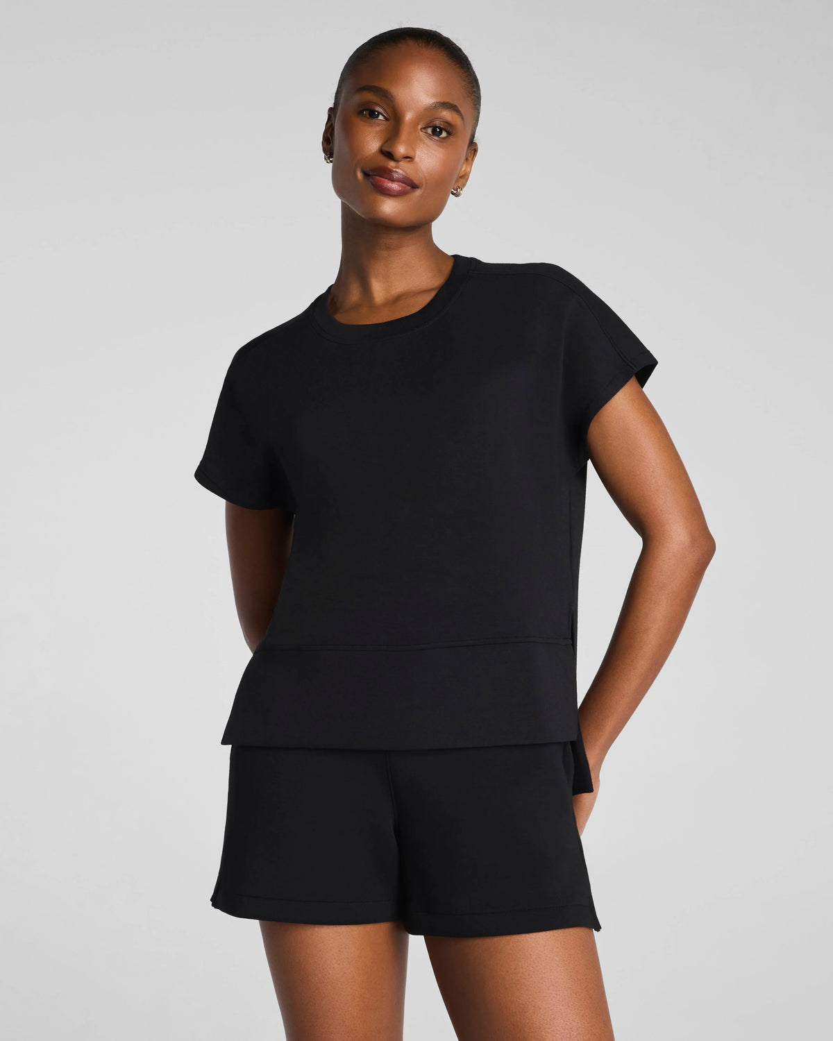 SPANX AirEssentials® Crewneck Tee | Very Black