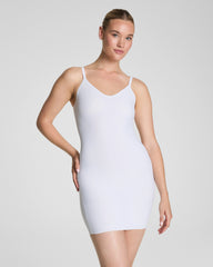 SPANXsupersmooth® Essential V-Neck Slip